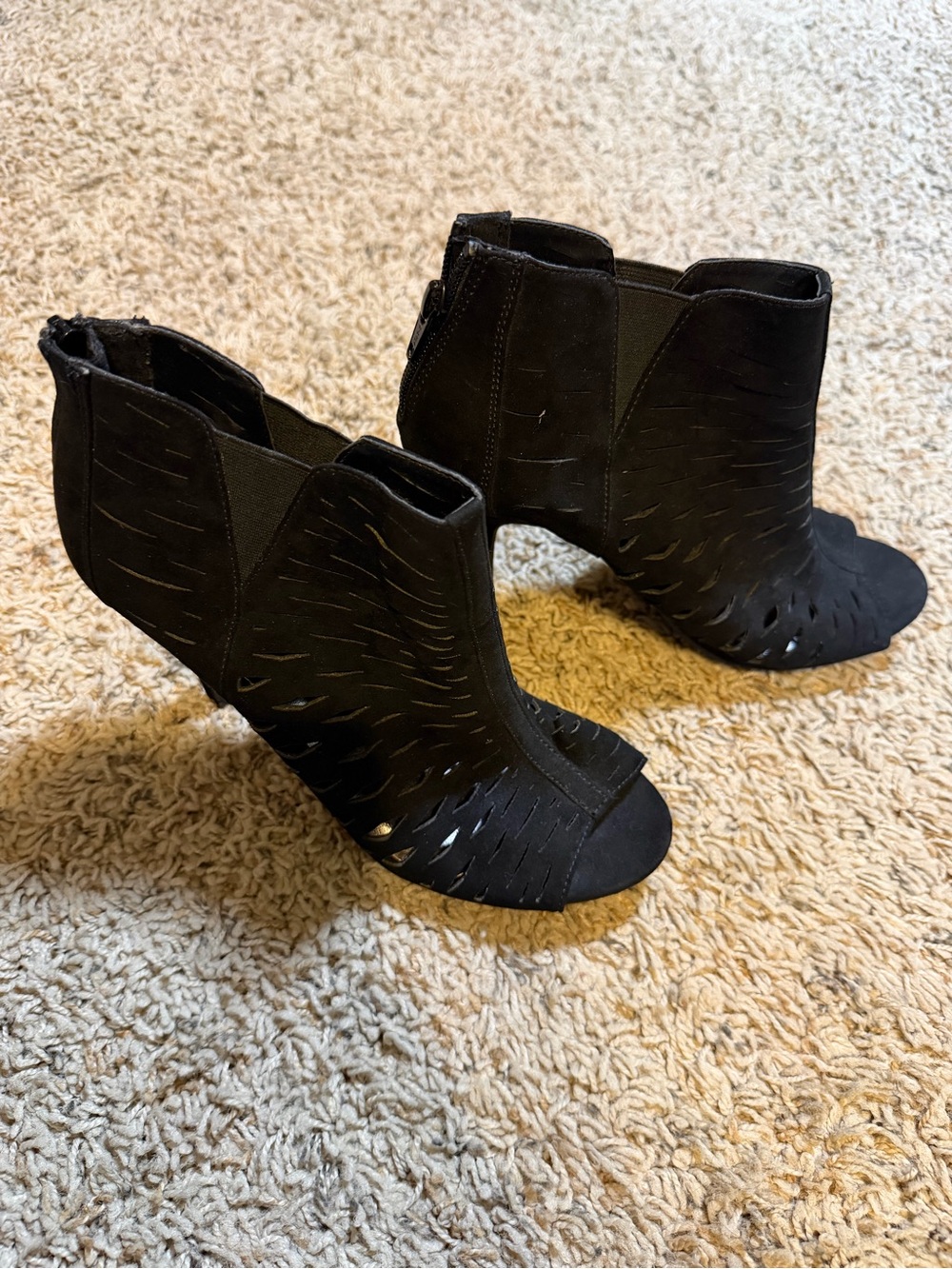 Candie’s Black Cutout Peep Toe Ankle Booties Size 7.5